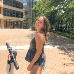 Meet your Posher, Jenna